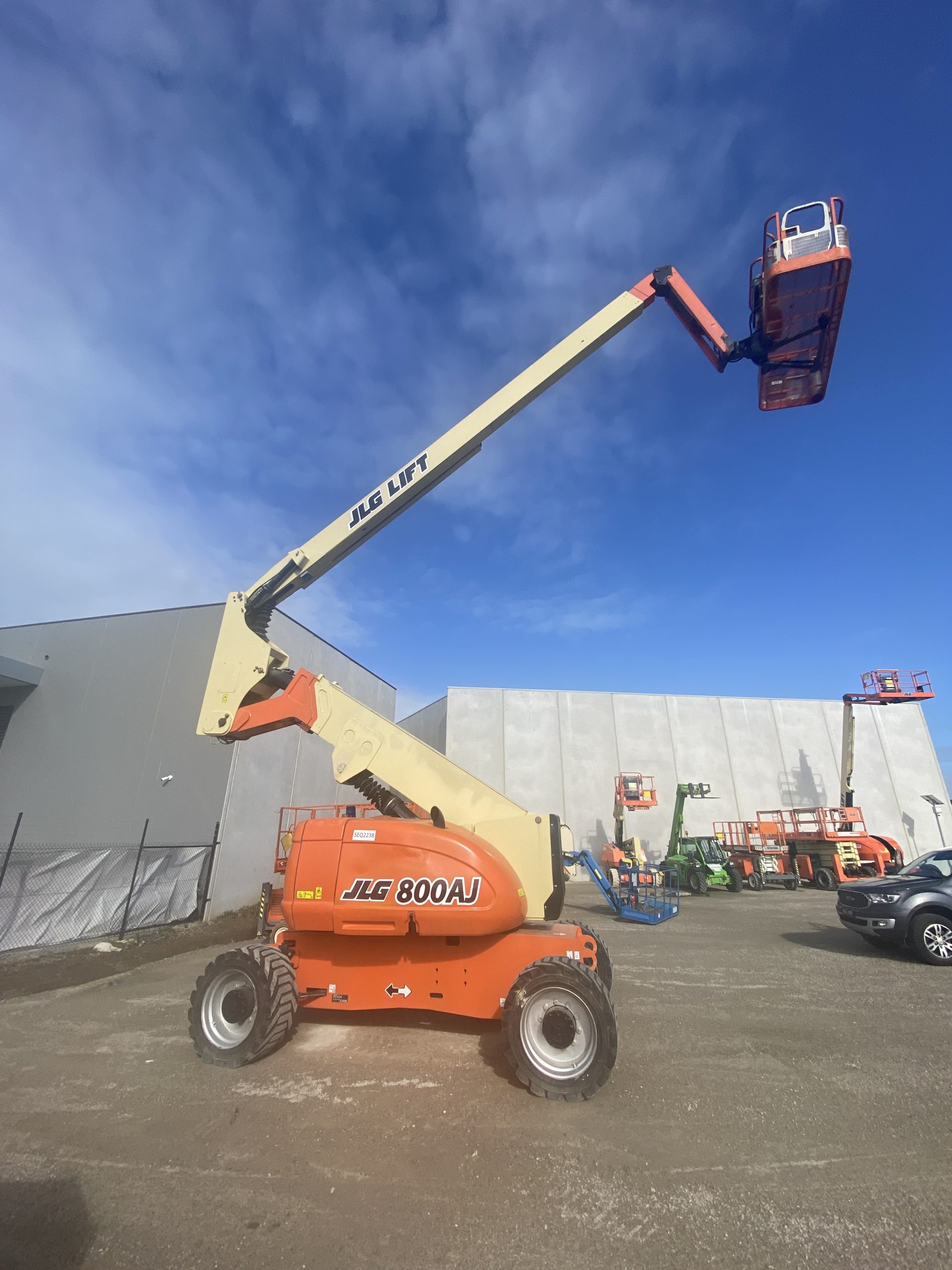 Articulated Boom Lift